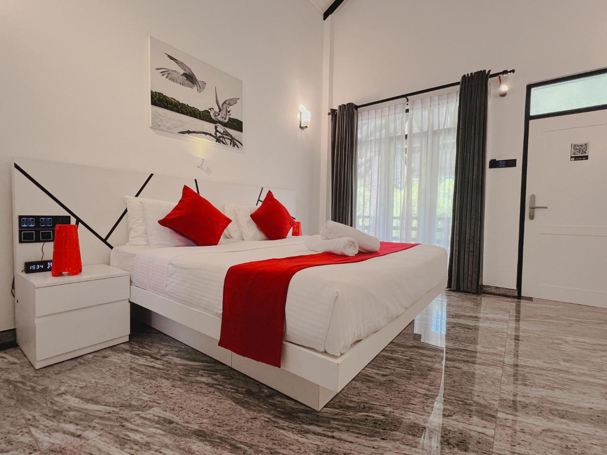 Wetland Resort Negombo Exterior foto